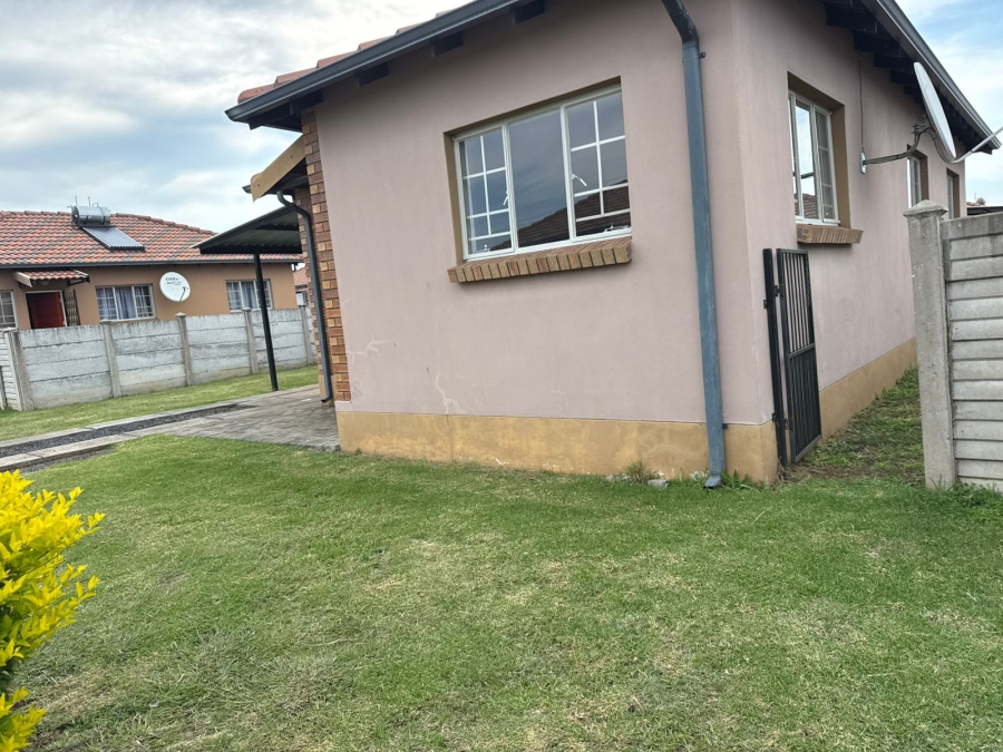 3 Bedroom Property for Sale in Waterval East North West
